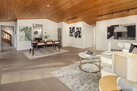 25112 SE 17th Street Sammamish WA 98075