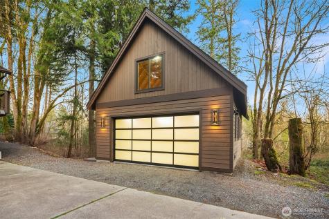 25112 SE 17th Street Sammamish WA 98075