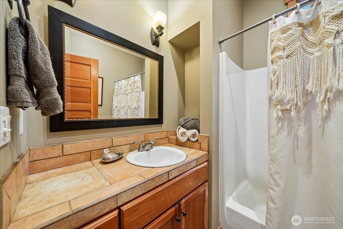 10507 Pioneer Drive Anderson Island WA 98303