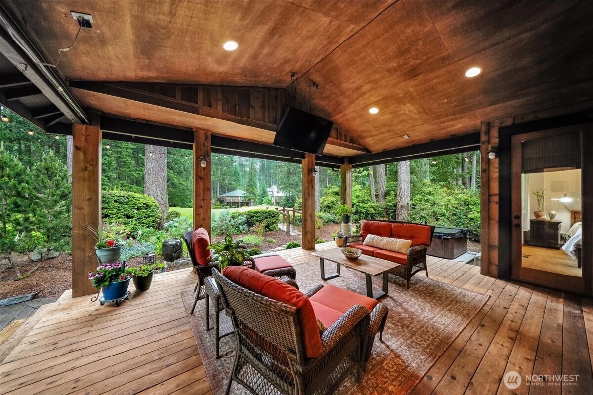 10507 Pioneer Drive Anderson Island WA 98303
