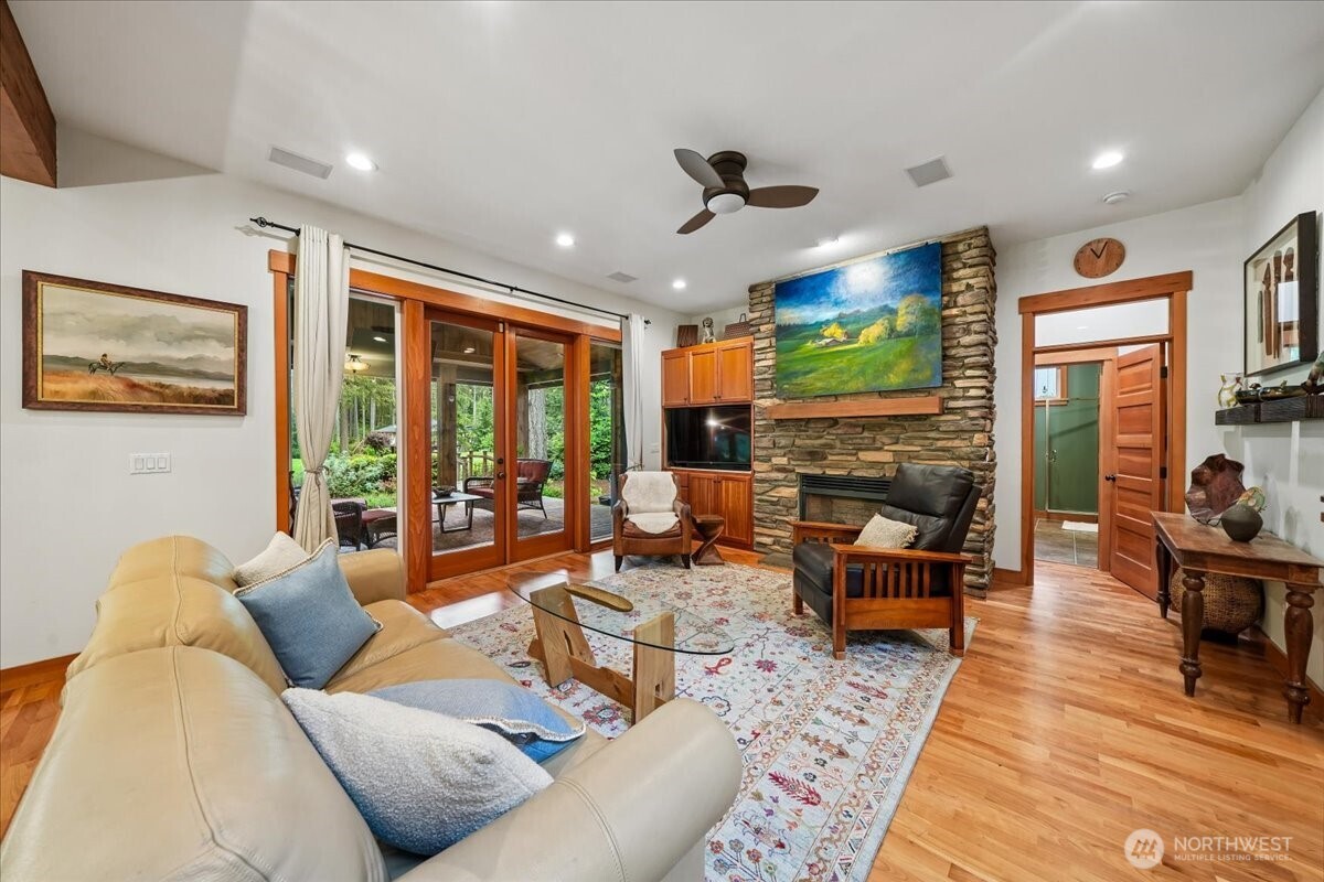 10507 Pioneer Drive Anderson Island WA 98303