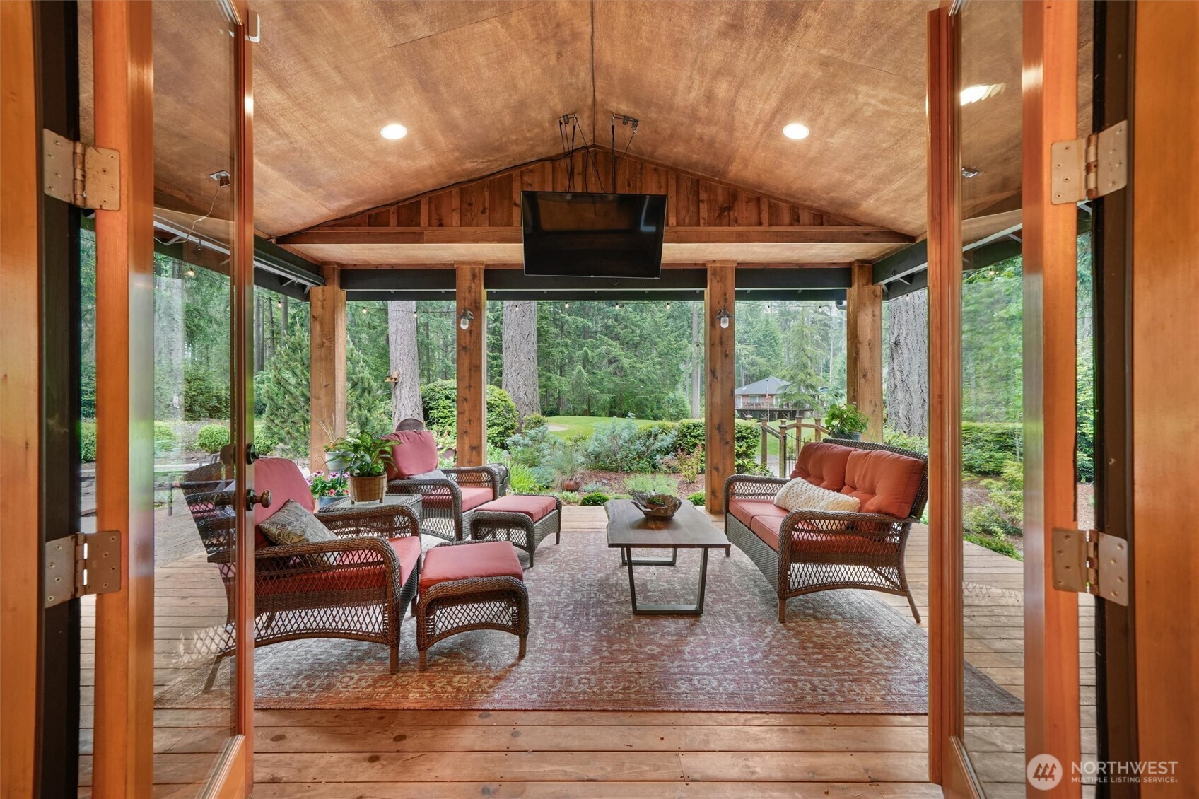 10507 Pioneer Drive Anderson Island WA 98303