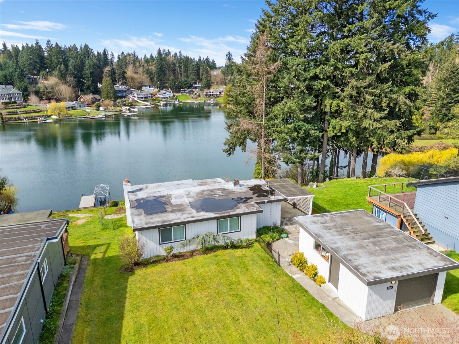 3118 Deer Island Drive E Lake Tapps WA 98391