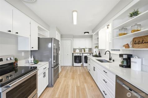 2222 Oklahoma Avenue Everett WA 98201