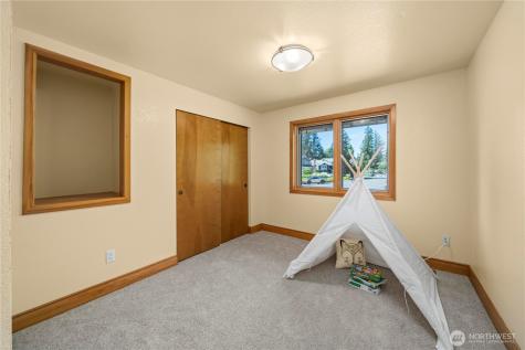 22329 SE 244th Place Maple Valley WA 98038