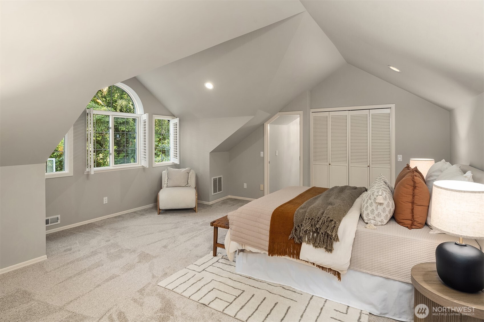 2609 208th Avenue SE Sammamish WA 98075