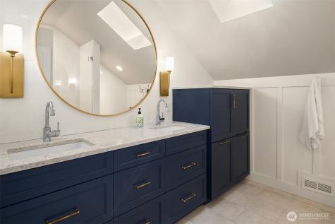 2609 208th Avenue SE Sammamish WA 98075