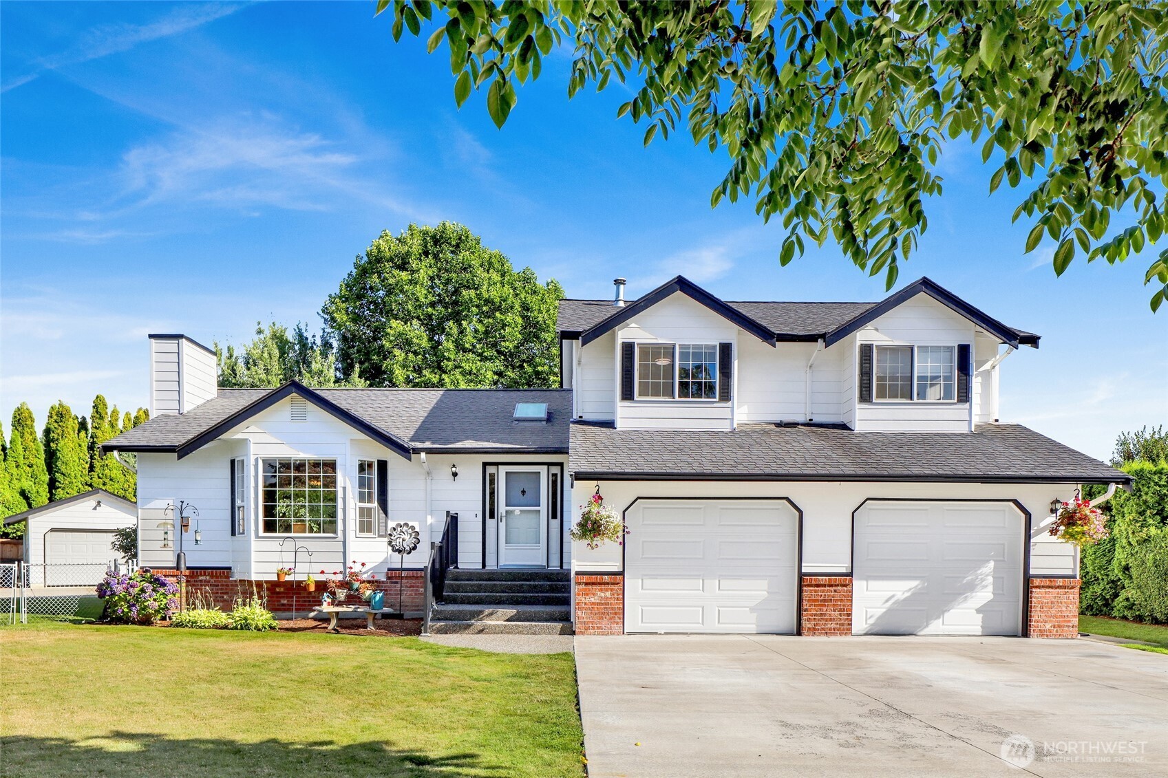 1048 Edgewater Lane Lynden WA 98264