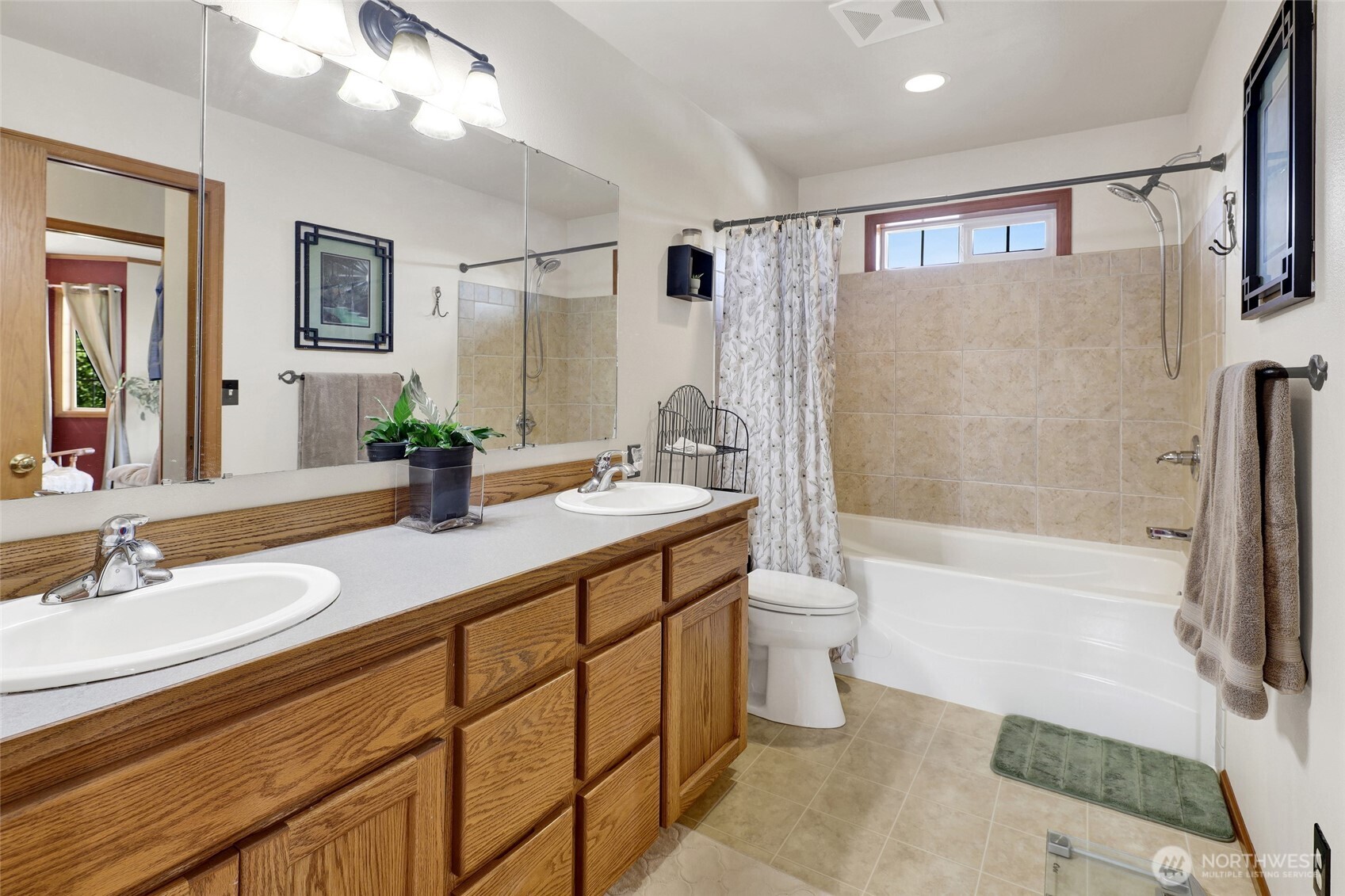 1048 Edgewater Lane Lynden WA 98264