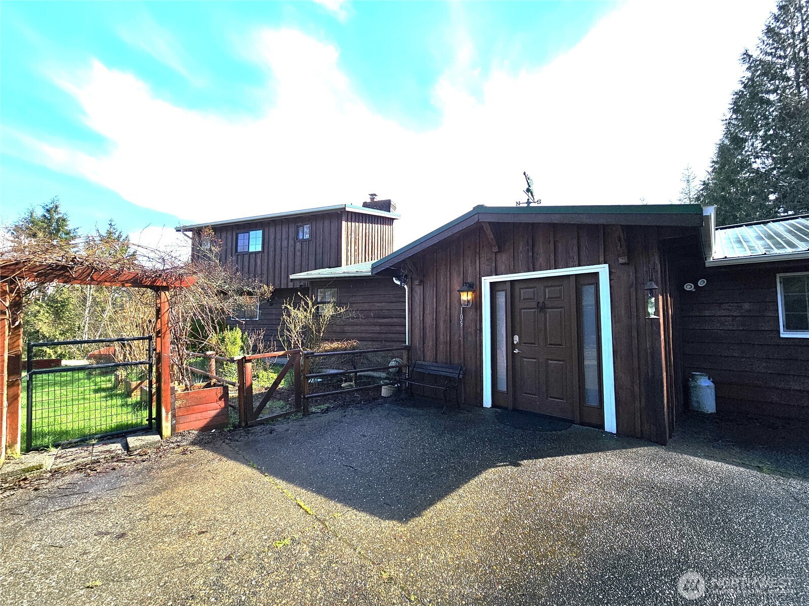 105 Strawberry Hill Road Elma WA 98541