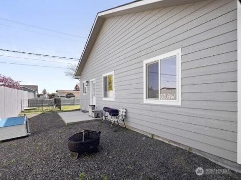 1004 W Virginia Moses Lake WA 98837