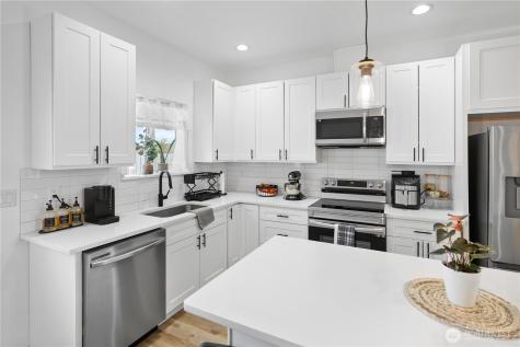 1004 W Virginia Moses Lake WA 98837