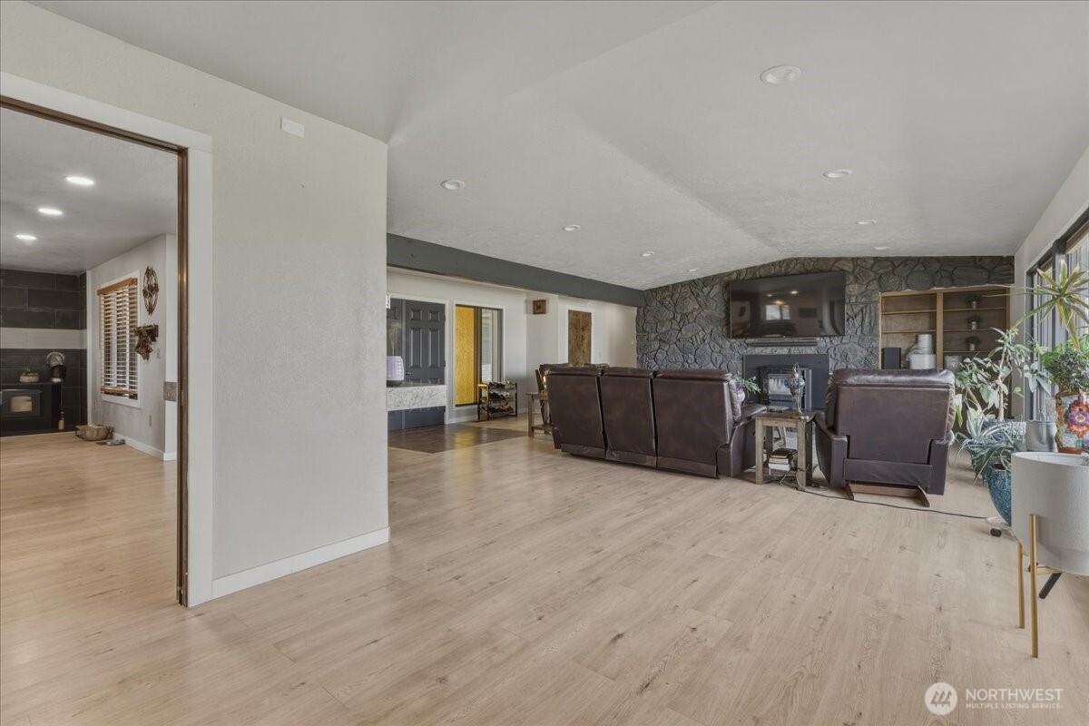 313 SE Trinity Avenue Wilbur WA 99185