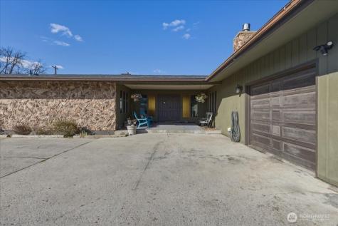 313 SE Trinity Avenue Wilbur WA 99185