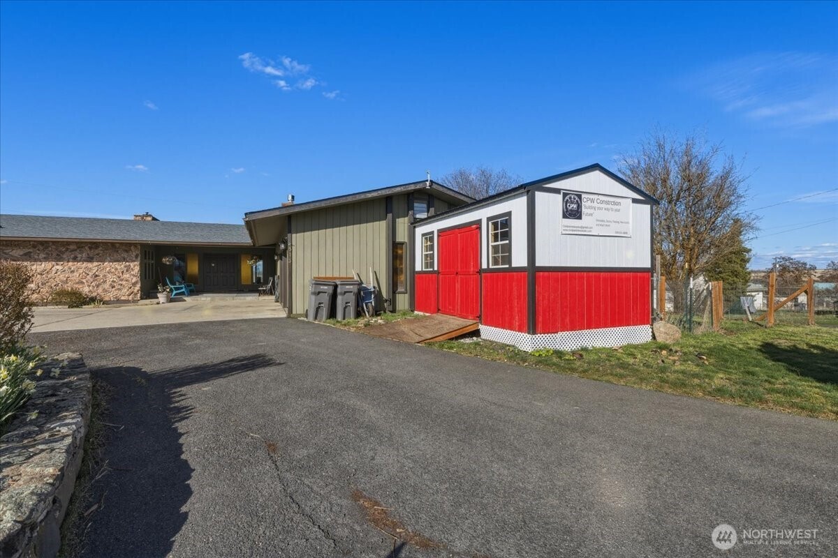 313 SE Trinity Avenue Wilbur WA 99185