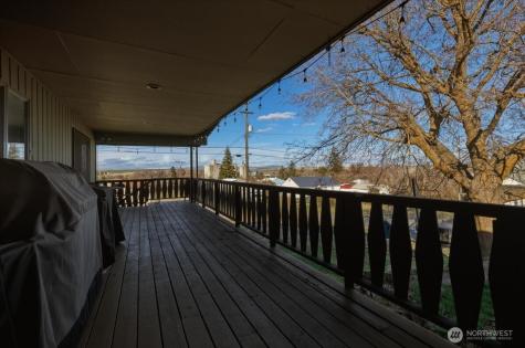 313 SE Trinity Avenue Wilbur WA 99185