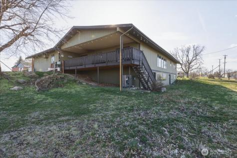 313 SE Trinity Avenue Wilbur WA 99185