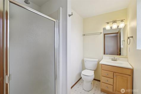 11208 234th Place Kent WA 98031