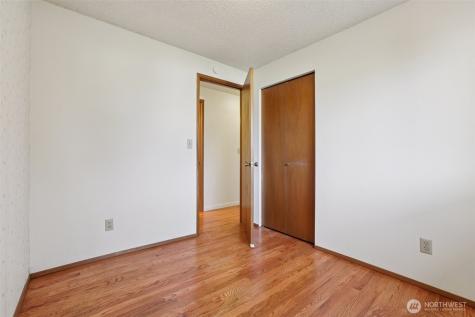 11208 234th Place Kent WA 98031