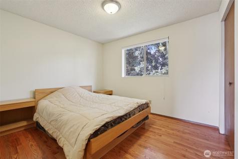 11208 234th Place Kent WA 98031