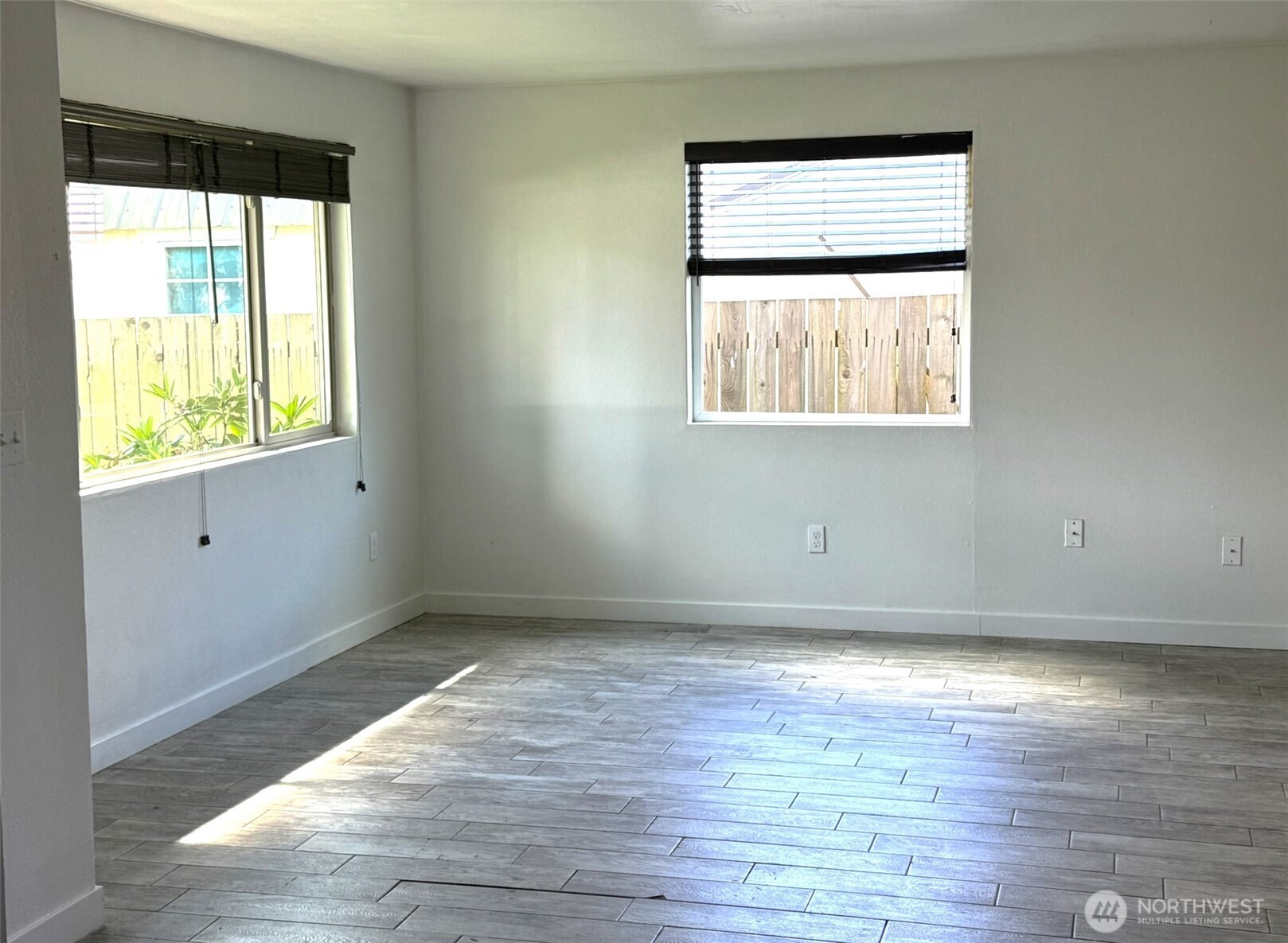 913 G Street Westport WA 98595