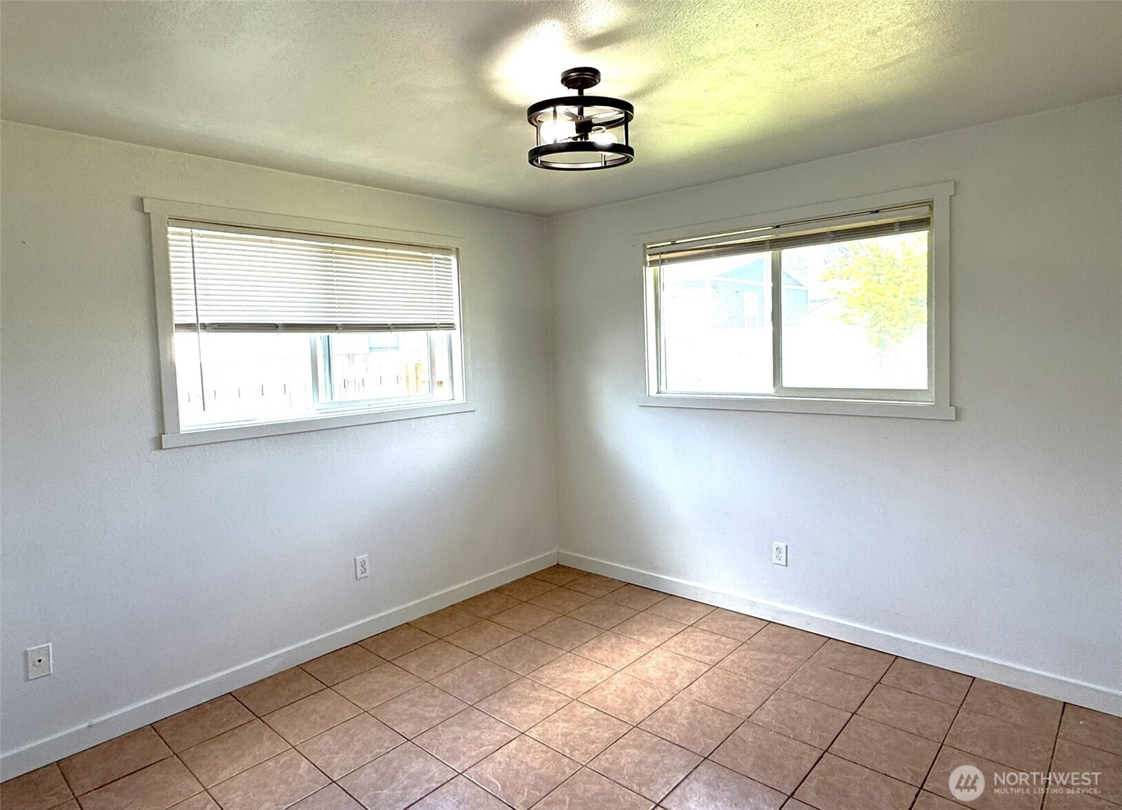 913 G Street Westport WA 98595