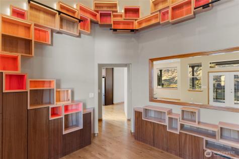 972 Highline Drive East Wenatchee WA 98802