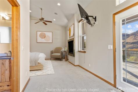 972 Highline Drive East Wenatchee WA 98802