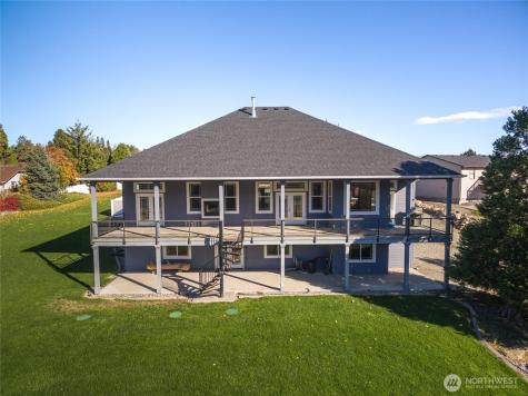 972 Highline Drive East Wenatchee WA 98802