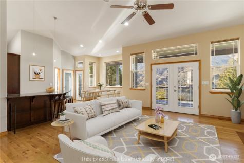 972 Highline Drive East Wenatchee WA 98802