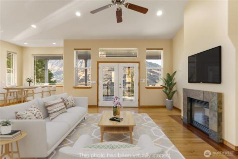 972 Highline Drive East Wenatchee WA 98802