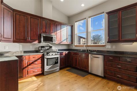 972 Highline Drive East Wenatchee WA 98802