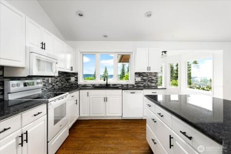366 Samanthia Lane Camano Island WA 98282