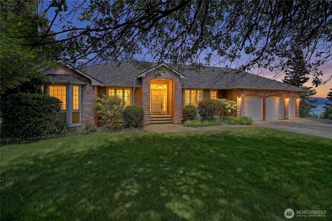 366 Samanthia Lane Camano Island WA 98282