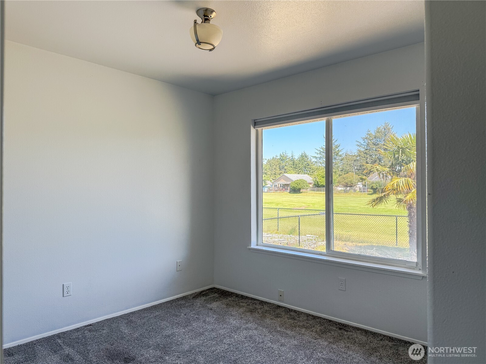 526 Canal Drive NE Ocean Shores WA 98569