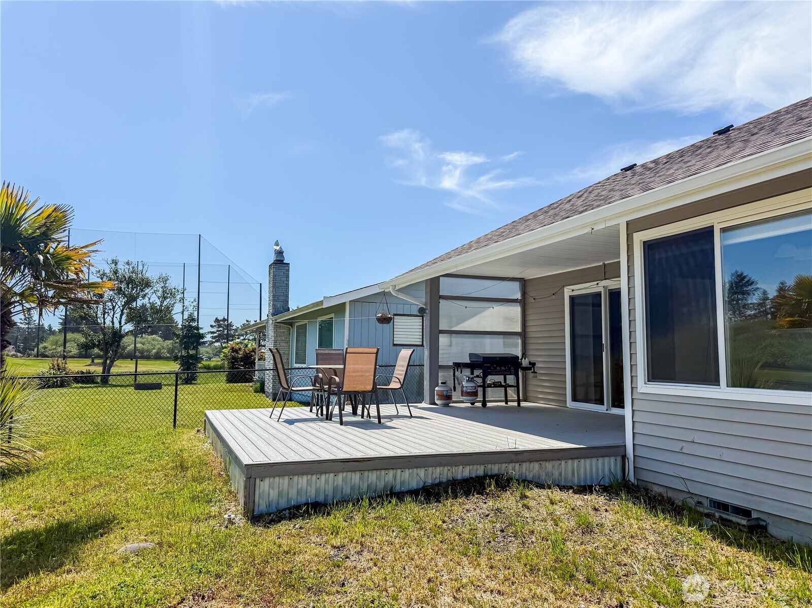 526 Canal Drive NE Ocean Shores WA 98569