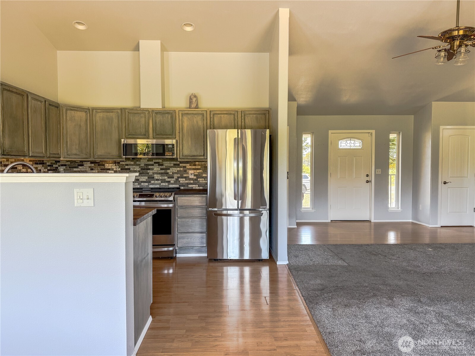 526 Canal Drive NE Ocean Shores WA 98569