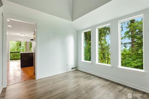10917 48th Street E Puyallup WA 98372