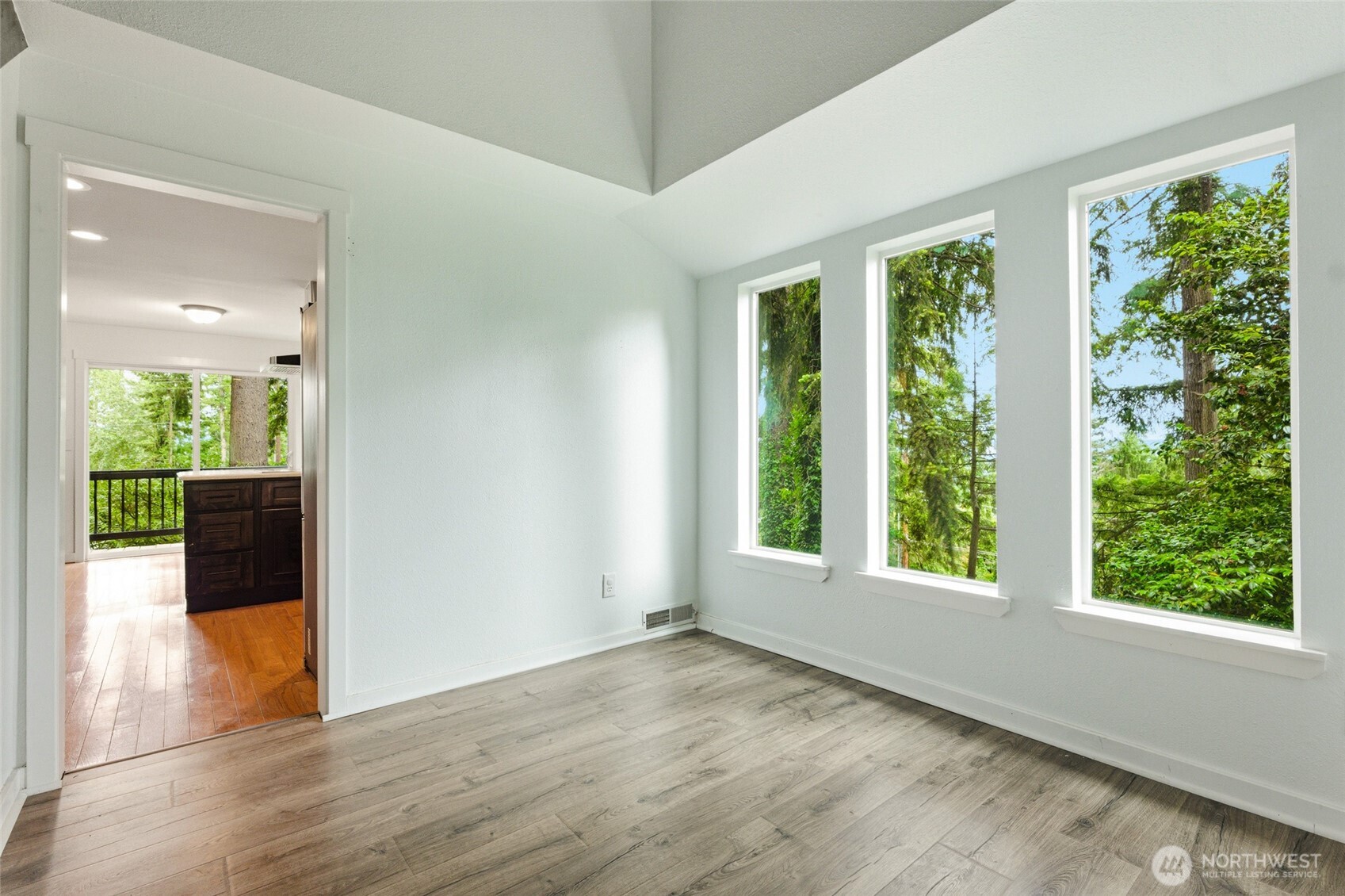 10917 48th Street E Puyallup WA 98372