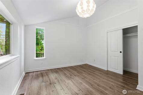 10917 48th Street E Puyallup WA 98372