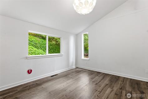 10917 48th Street E Puyallup WA 98372