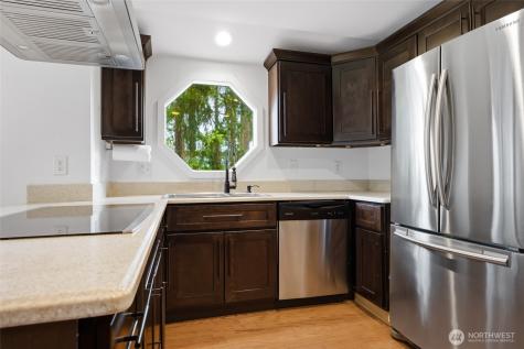 10917 48th Street E Puyallup WA 98372