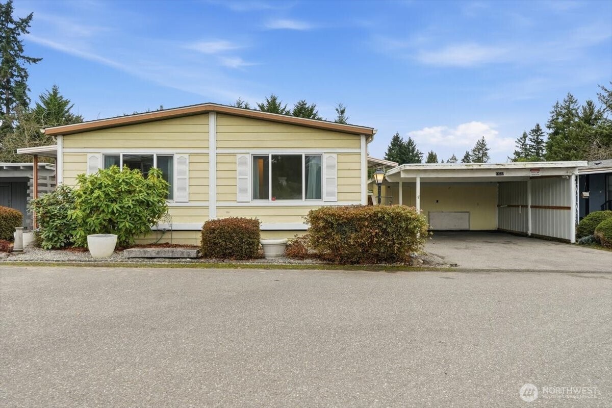 12322 122nd Avenue Court E Puyallup WA 98374