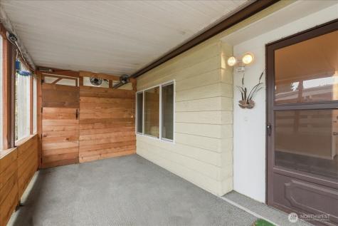 12322 122nd Avenue Court E Puyallup WA 98374