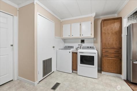 12322 122nd Avenue Court E Puyallup WA 98374