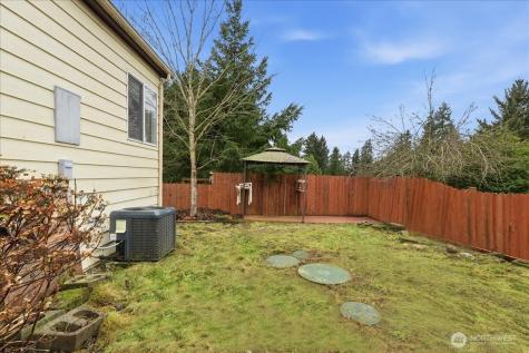 12322 122nd Avenue Court E Puyallup WA 98374