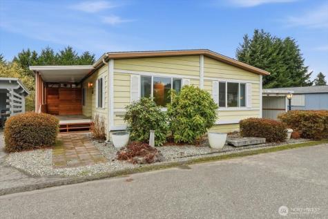 12322 122nd Avenue Court E Puyallup WA 98374
