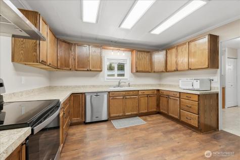 12322 122nd Avenue Court E Puyallup WA 98374