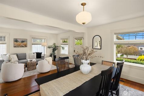 3505 Burke Avenue N Seattle WA 98103