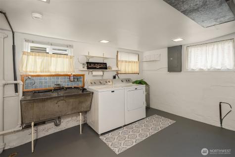 3505 Burke Avenue N Seattle WA 98103